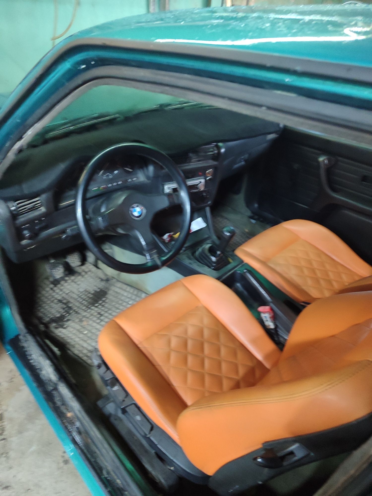 Продам 316 BMW e30 купе