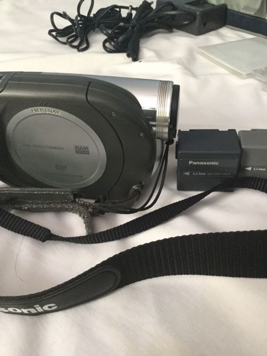 Camera video Panasonic model VDR-D150 EP