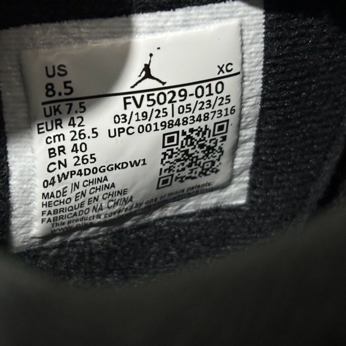 Jordan 4 Black Cat 42,43