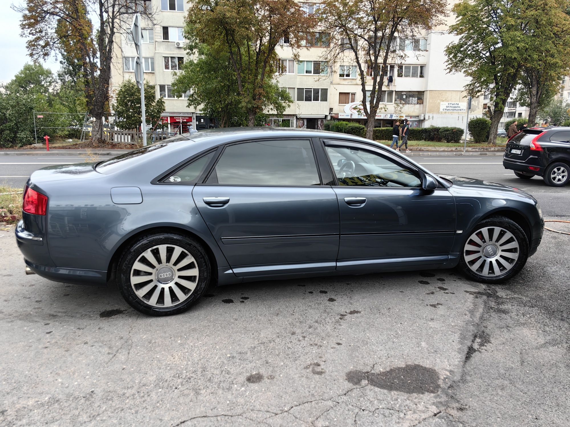 Продавам Audi A8L 4.2 ЛИЗИНГ газ/бензин