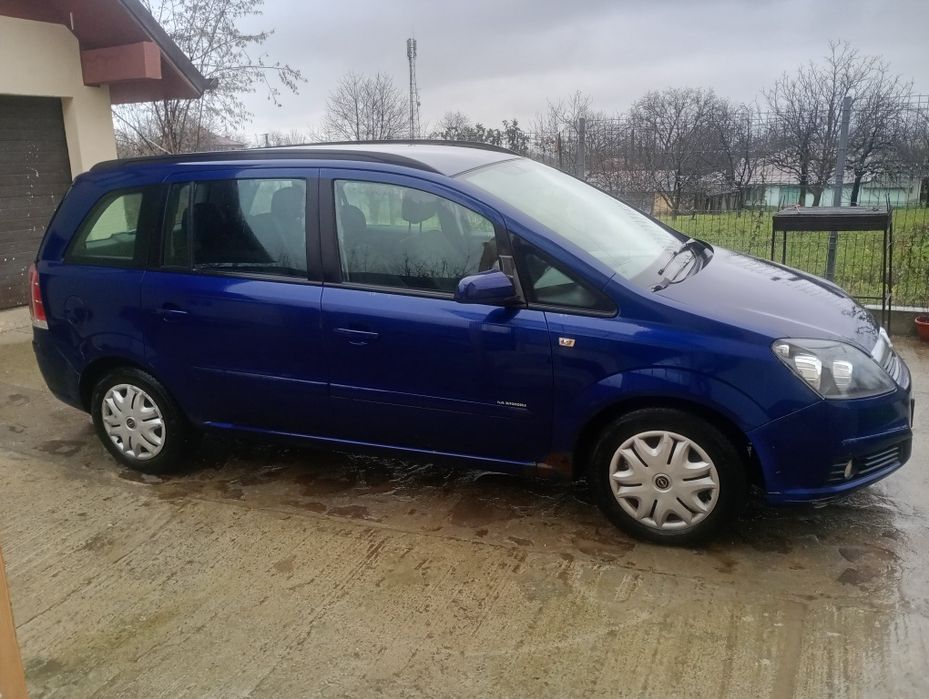Vând Opel Zafira 1,6 benzina 2006 cu 7 locuri
