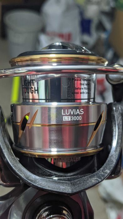 Vând mulinetă Daiwa Luvias LT 3000-C
