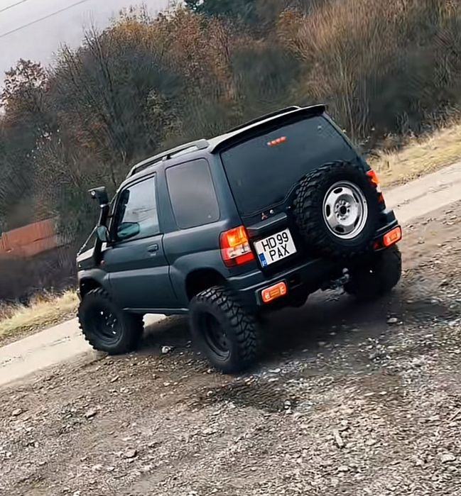 Mitsubishi Pajero Pinin