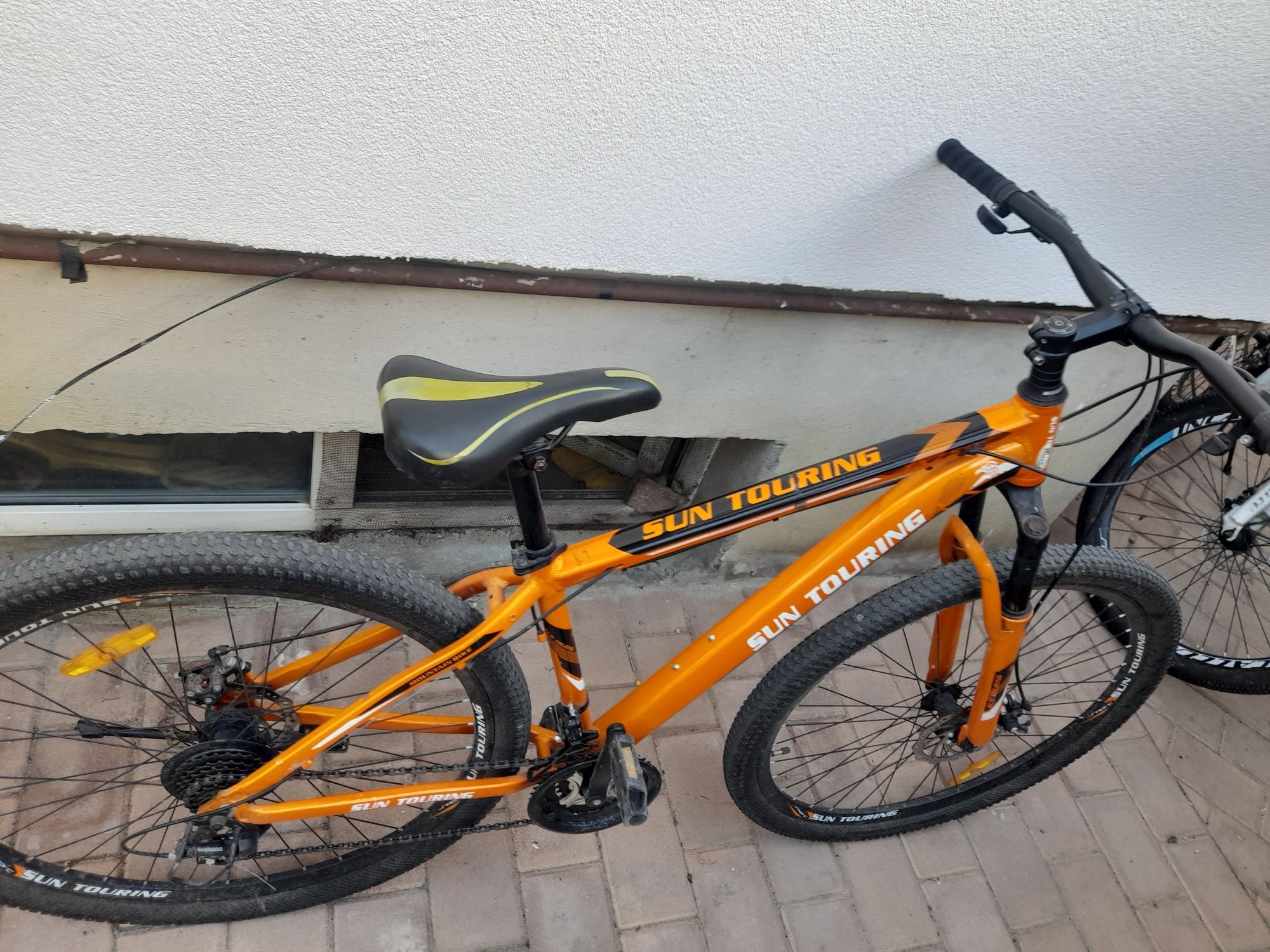 Vând bicicleta mtb sun touring