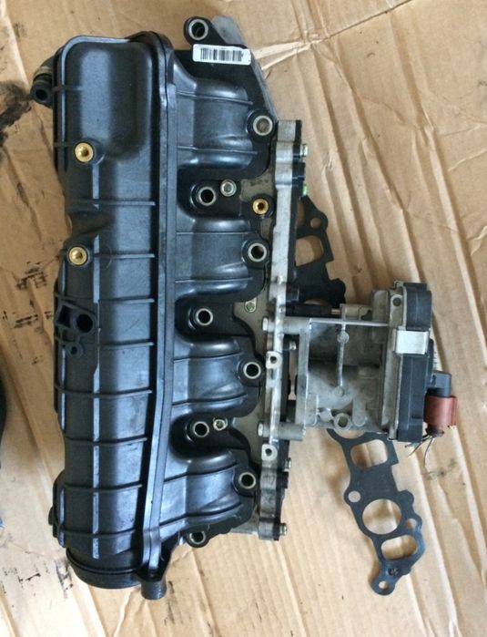 Galerie admisie cu clapete pentru motor 1.9 jtd, 150cp Alfa Romeo 159