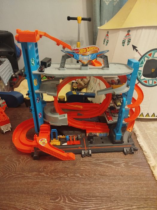 Хот вилс (Hot Wheeels) игрушка