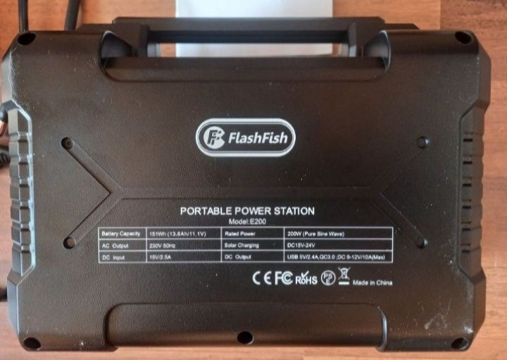 Generator solar Fossibot de 800w și de 200w și invertor 300w