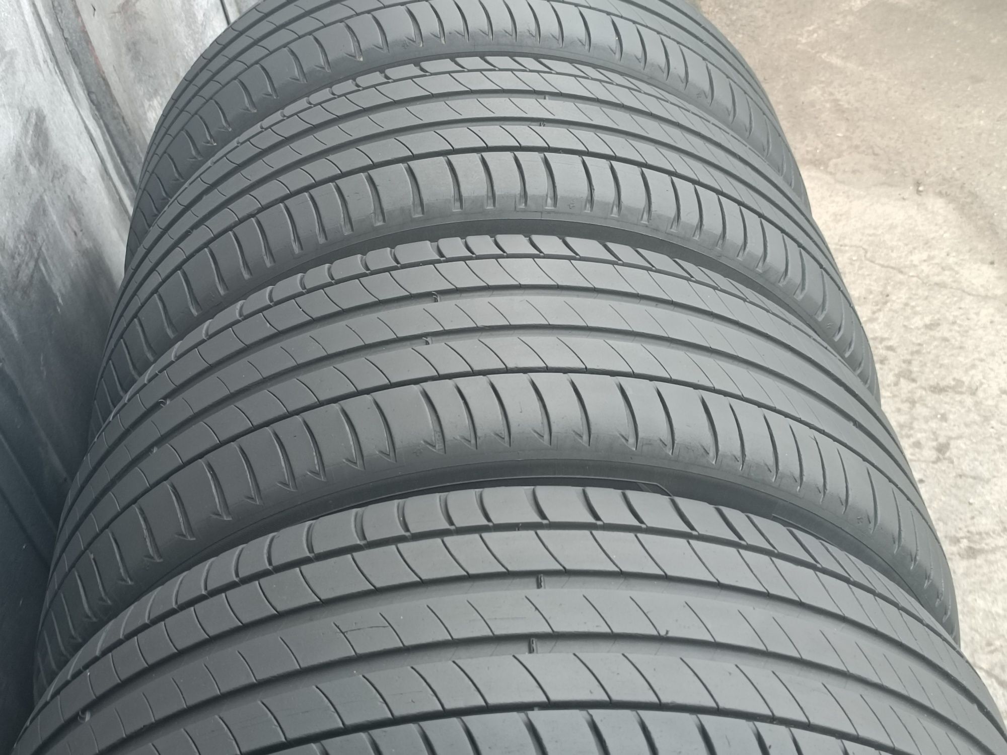 215/55/16 Michelin