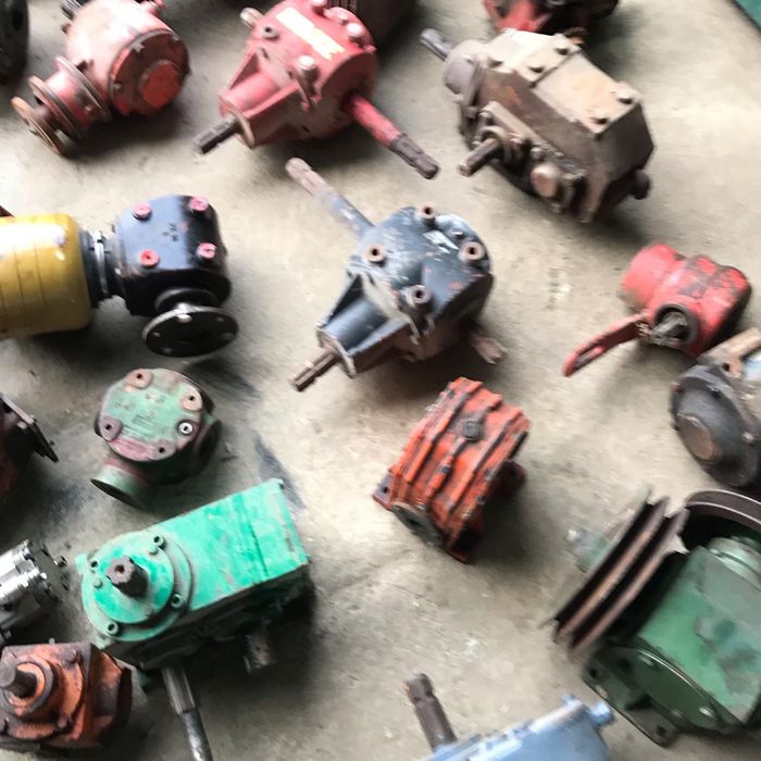 Grupurii Freza.     .