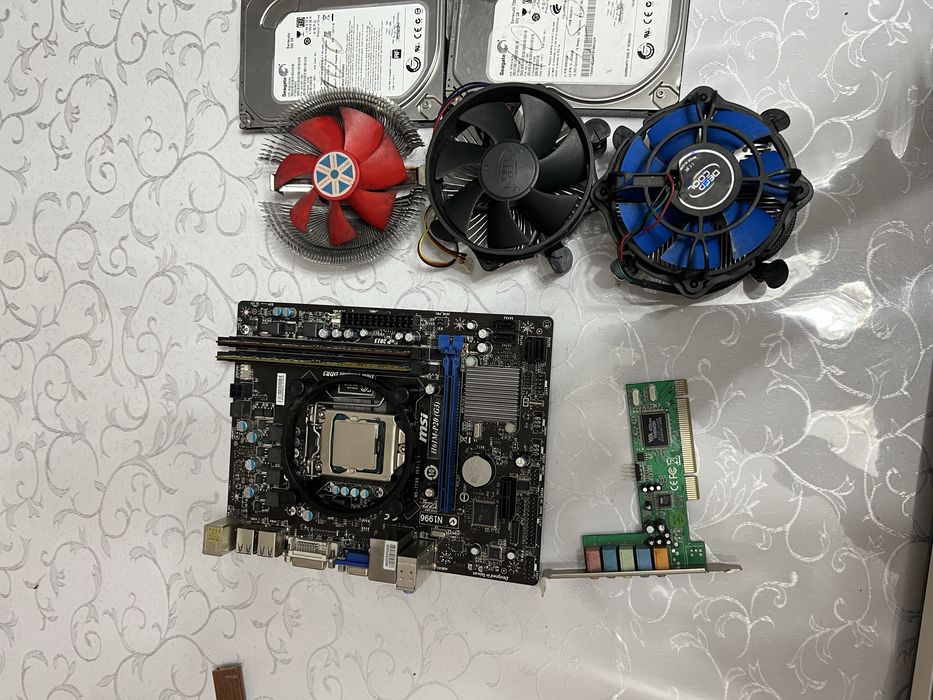 Материнская плата. Жесткий диск. I3 530. Корпус . Комплектующие