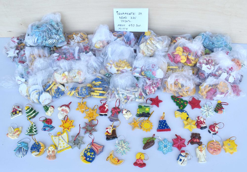 Figurine pictate din ipsos pentru brad de craciun