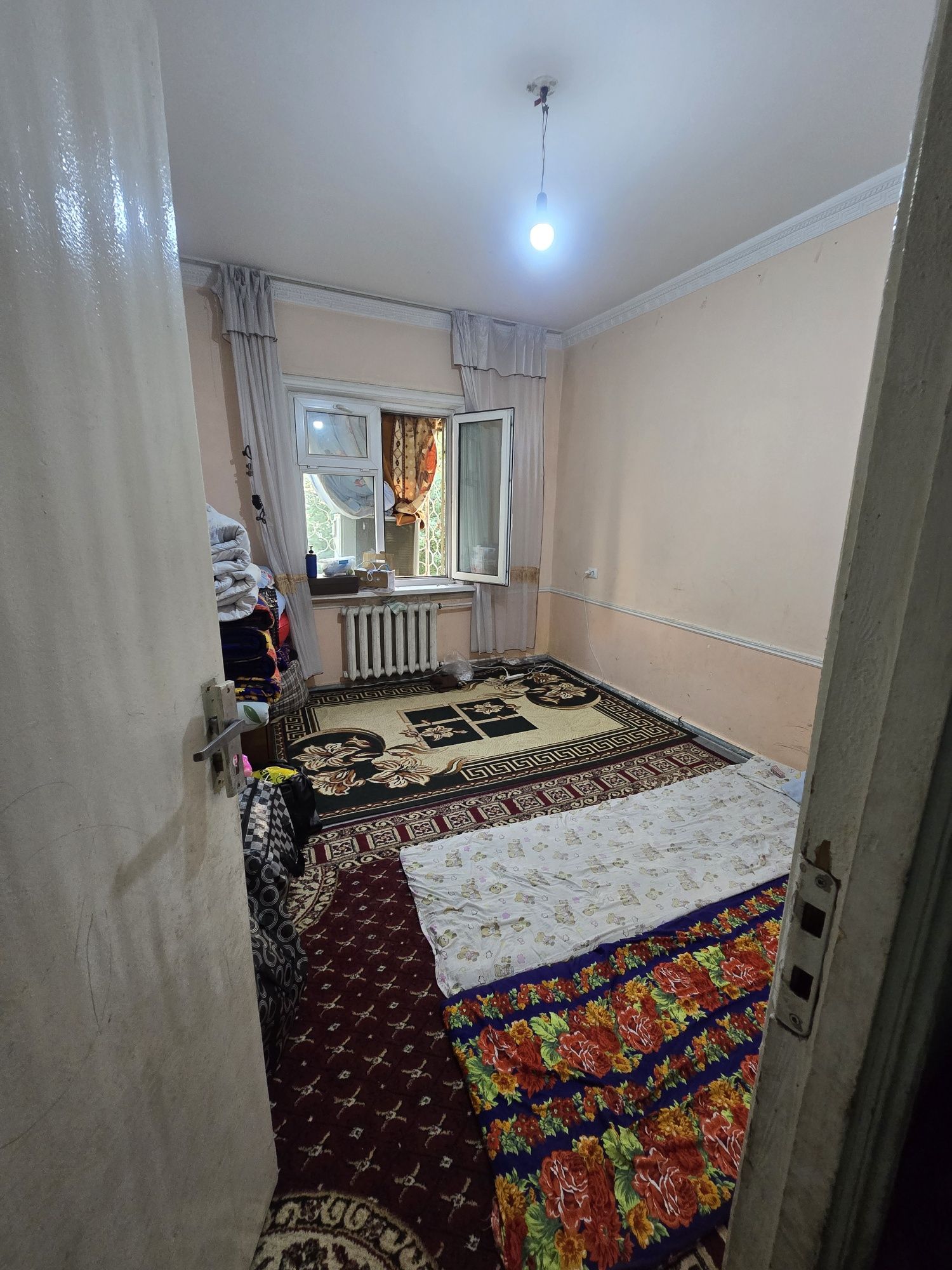 Срочно продам  квартиру  сергели  5 2 ком зади  корзинки и метро  лини