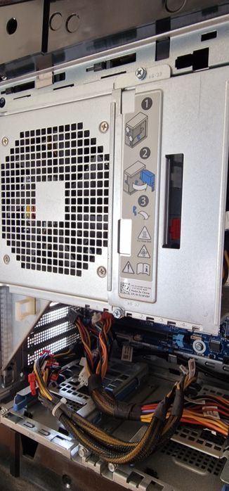 Vând Alienware Aurora R12