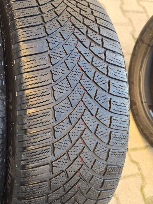 225 45 17 Bridgestone