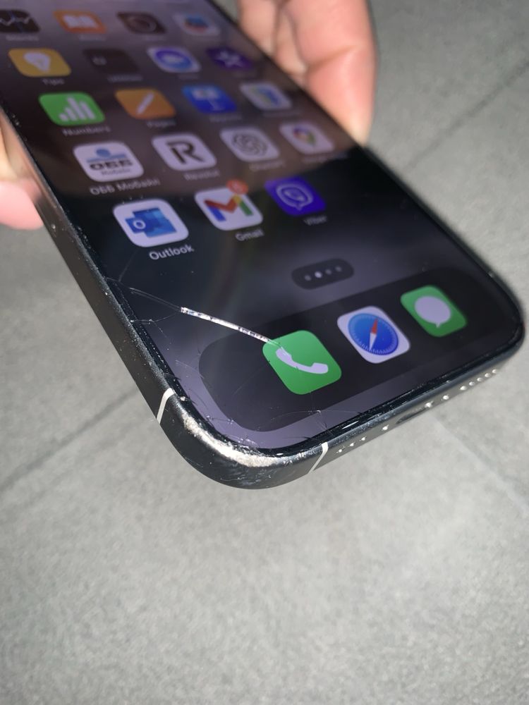 IPhone 16 Pro 256GB - Бял
