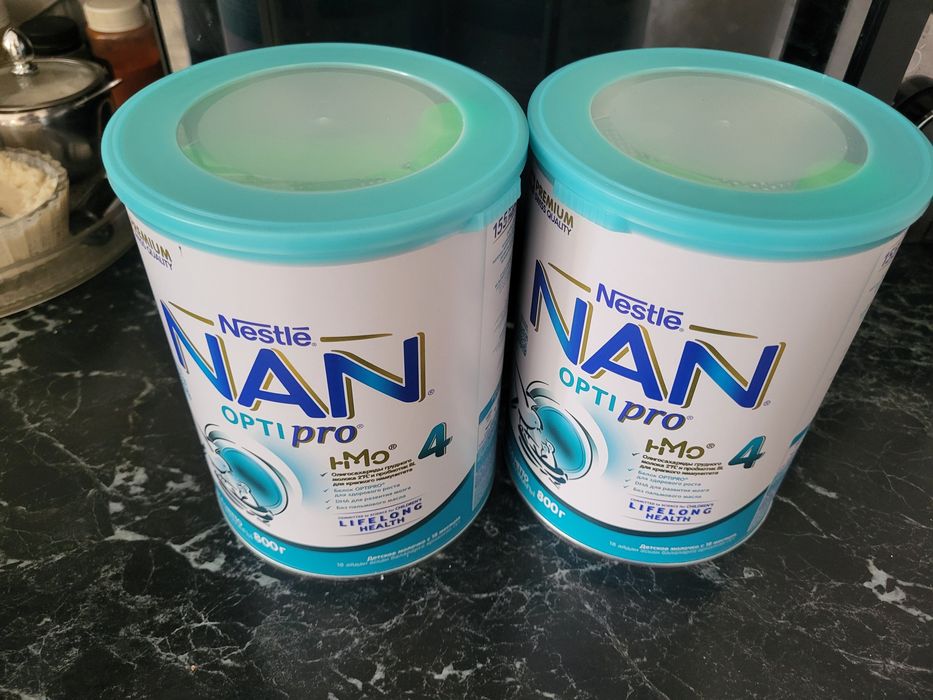 Продам детское питание Nan 4