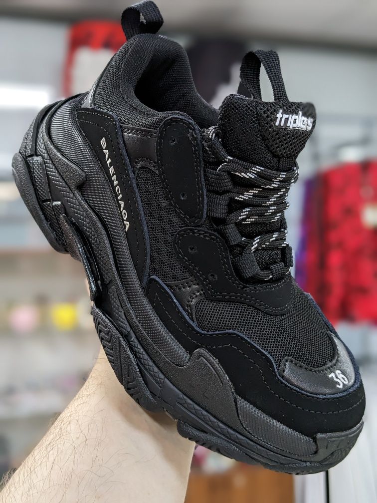 Кроссовки Balenciaga Triple S