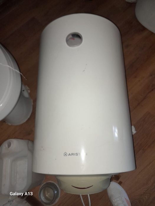 аристон,раковина в хорошем состоянии