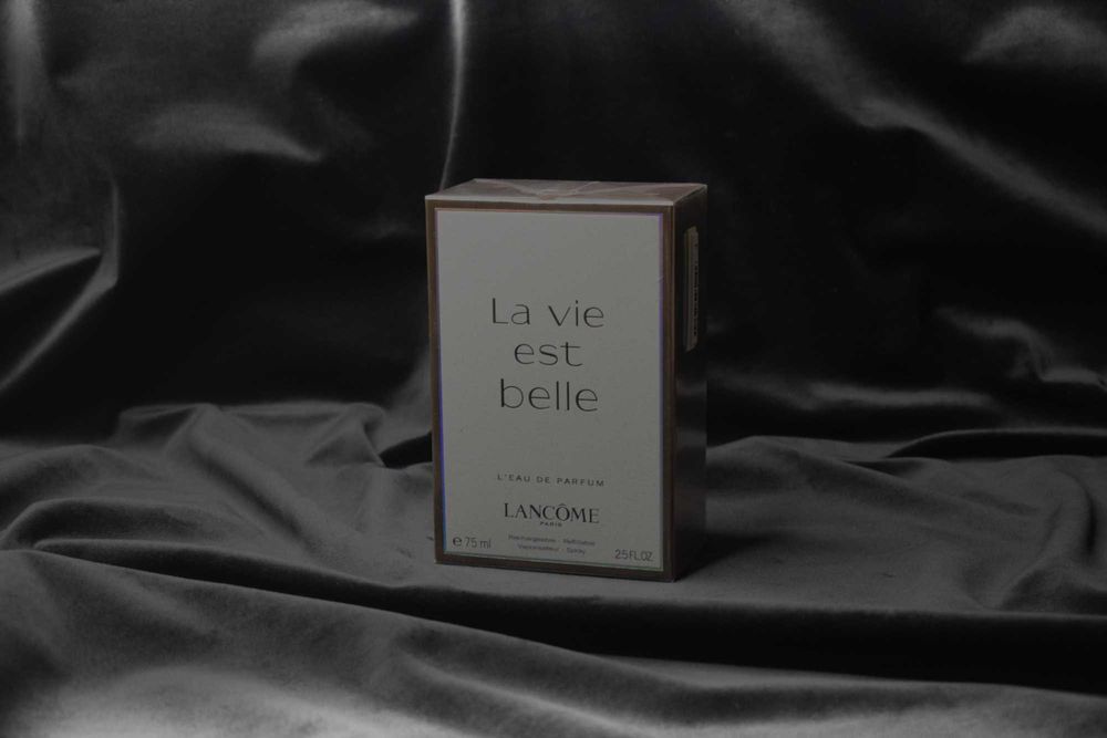 Parfum La Vie est Belle dama