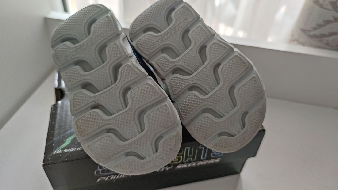 Sandale SKECHERS masura 21 (11 cm)