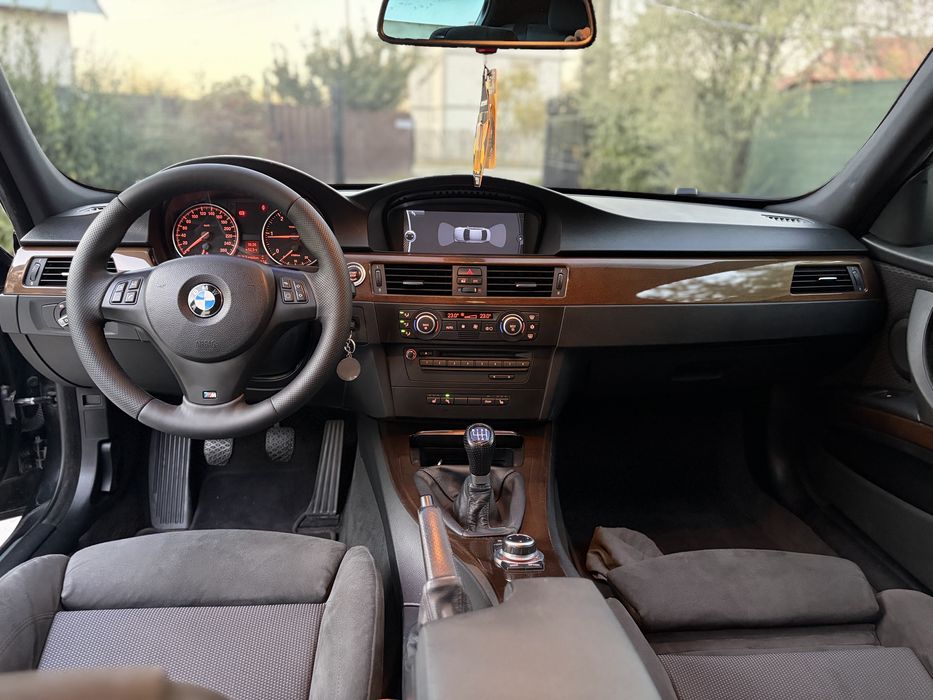 Vând bmw seria 3 e90 facelift