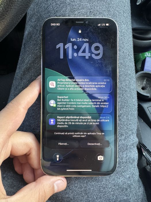 Iphone 12 pro max recarosat si spart