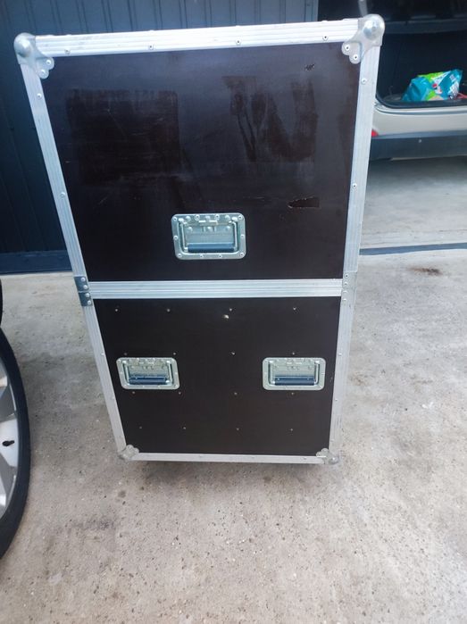 CASSE  ( cutie  ) transport instrumente boxe audio ,etc.