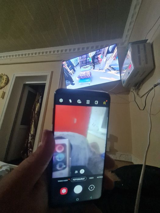 Samsung s9+ ekran almashgan idyalni turipti