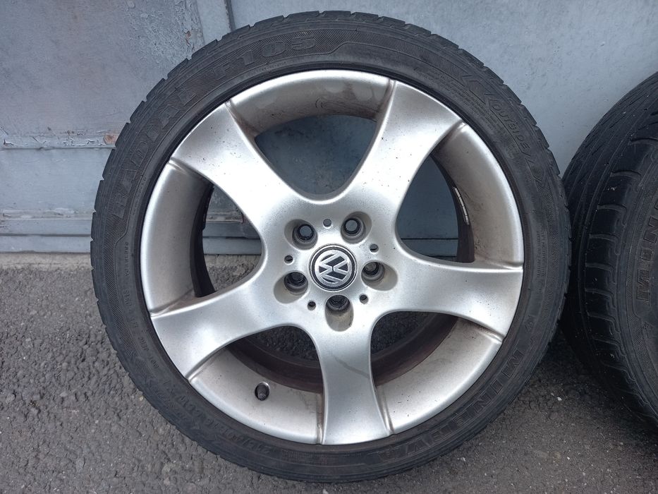 Vând jante VW+cauciucuri 215 40 16.