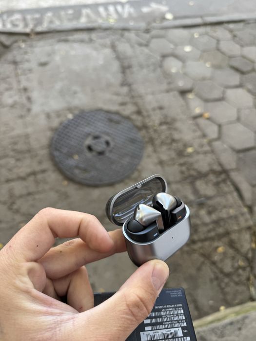 Samsung buds3 pro