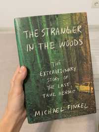 The stranger in the woods - carte limba engleza