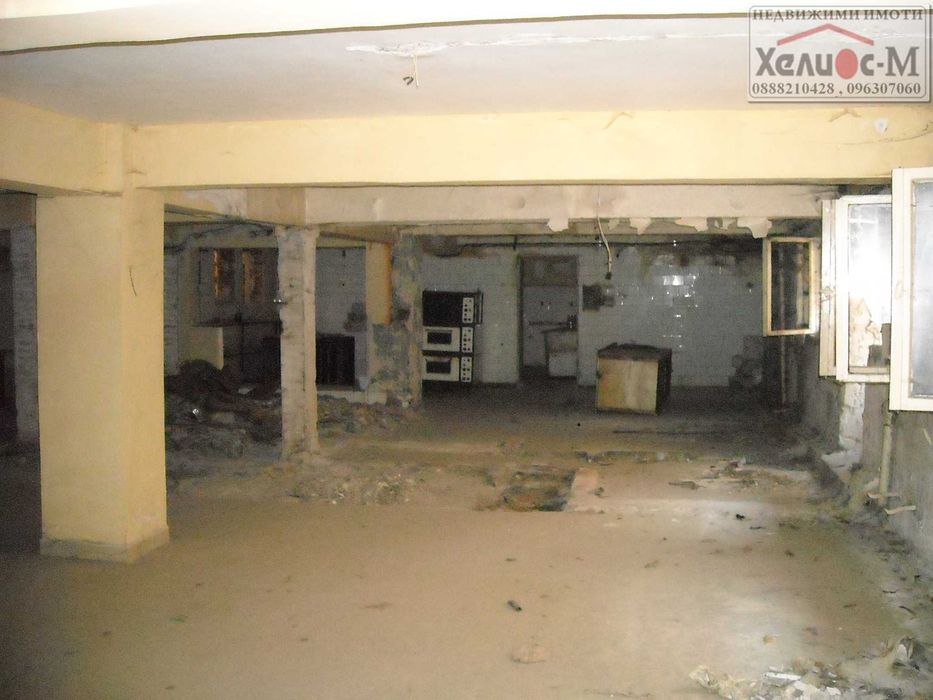 Дава се под наем Заведение в Монтана, Идеален център - 460 кв.м за 99450 € - Снимка #3