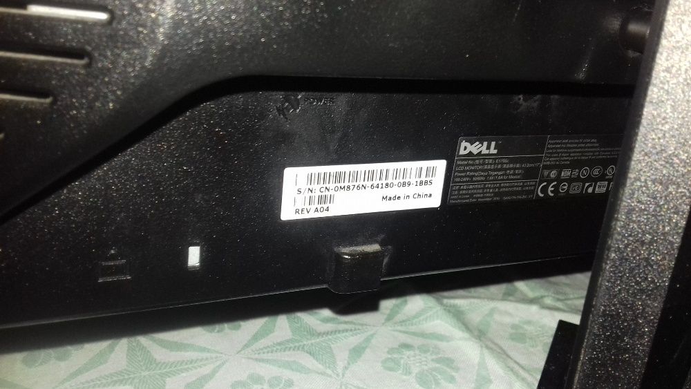 Monitor LCD Dell 17 inch, 43,2 cm