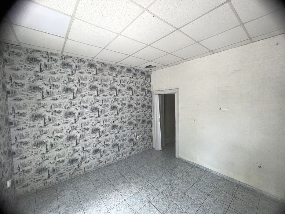 Дава се под наем Магазин в Перник, Ладовица - 17 кв.м за 193.8 € - Снимка #2