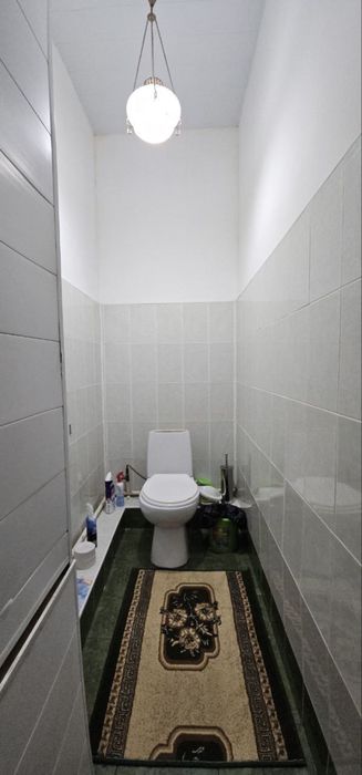 Продается квартира 3 комнатная 2 этажка 1 этаж в центре