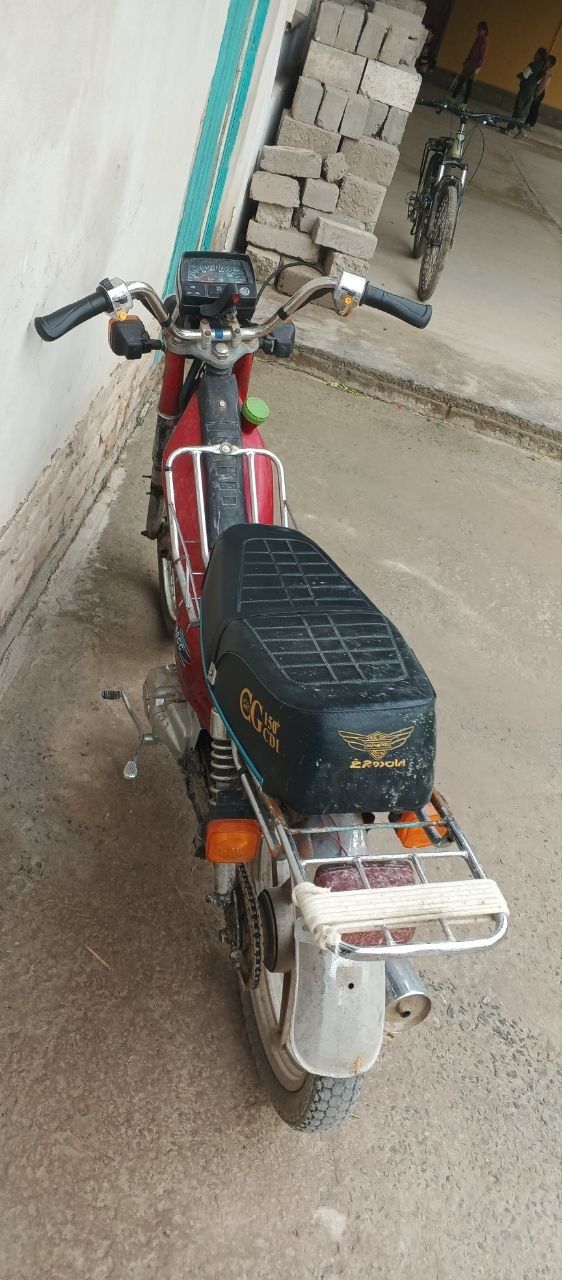 Lifan moto barcha jixozlari ishlaydi