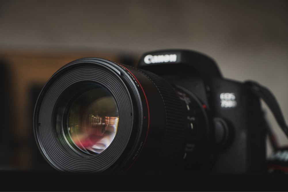 Canon 750D + макро объектив Canon 100 mm с гарантией