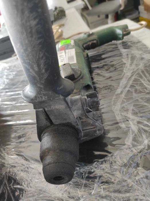 Перфоратор Bosch PBH 220 RE 600W