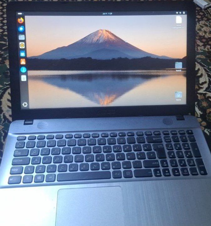 Notebook.   ASUS