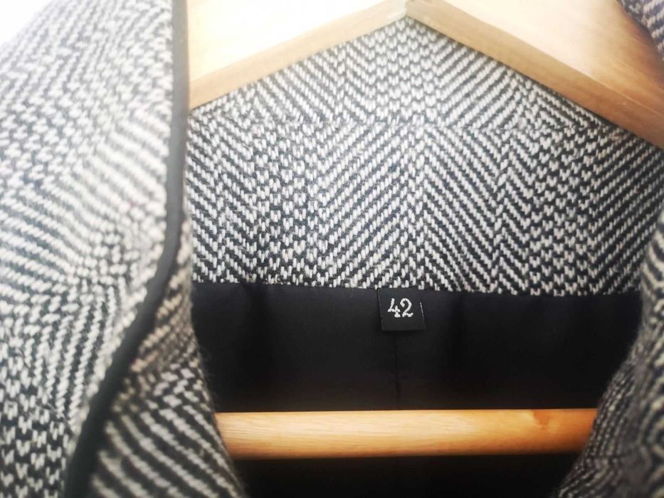 Вълнено тънко палто 42-ри номер