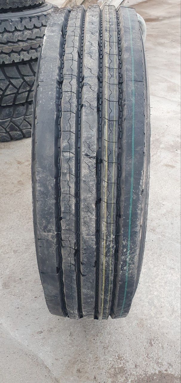 Грузовая шина Taitong 295/80R22.5-18PR узор SO2