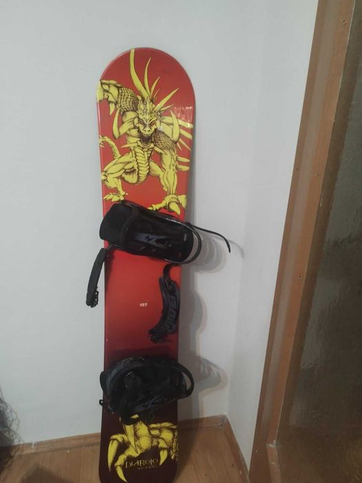 Продавам сноуборд с автомати