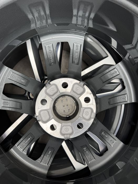 Jante Originale Audi S-line R18 A5 A4 A6 echipate iarna noi Pirelli