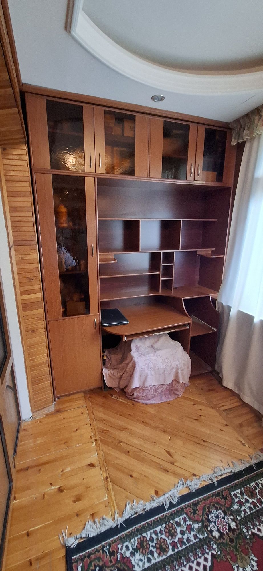 Компьютер стол, книжная полка