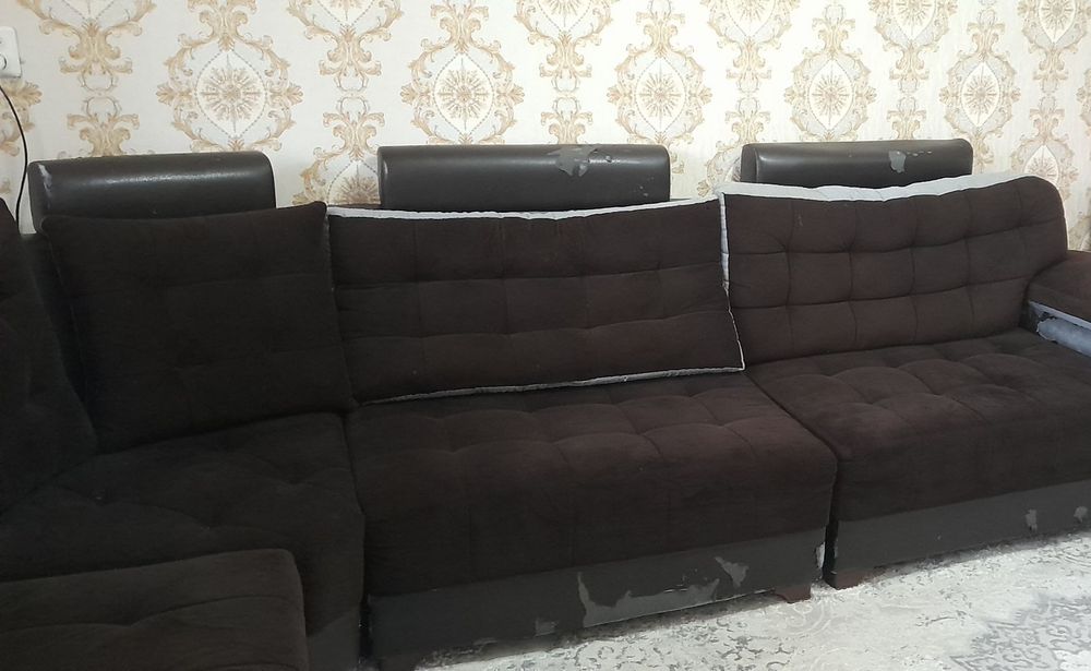 Диван для гостиной