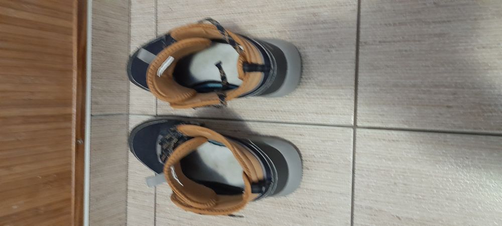 Bocanci Quechua barbati impermeabil drumetie  marime 40