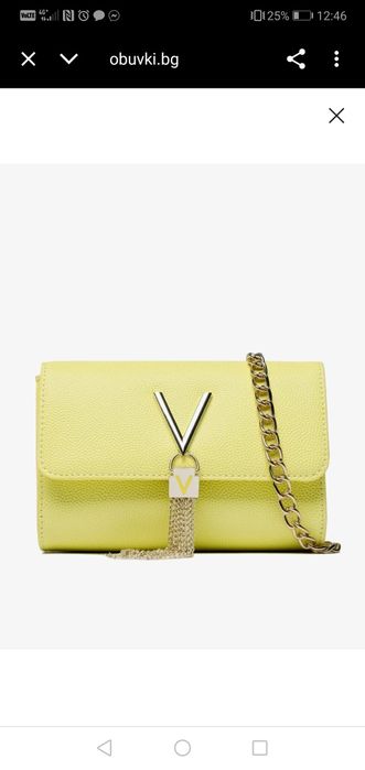 Продавам чанта на Valentino
