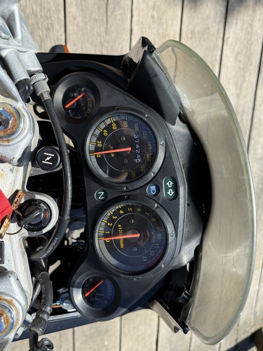 Vand motocicleta honda de 125cc