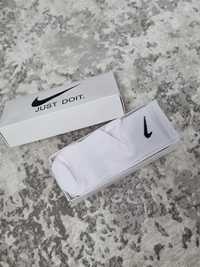 Ciorapi Nike albi