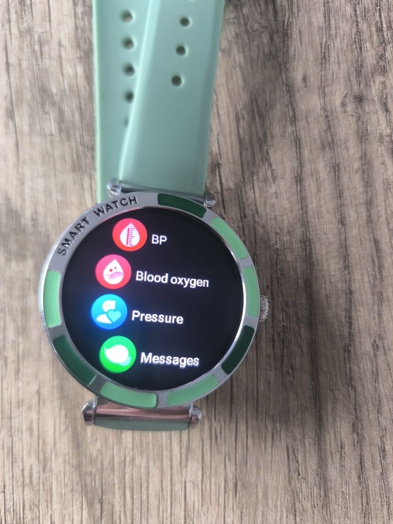 Smart watch / Смарт часовник